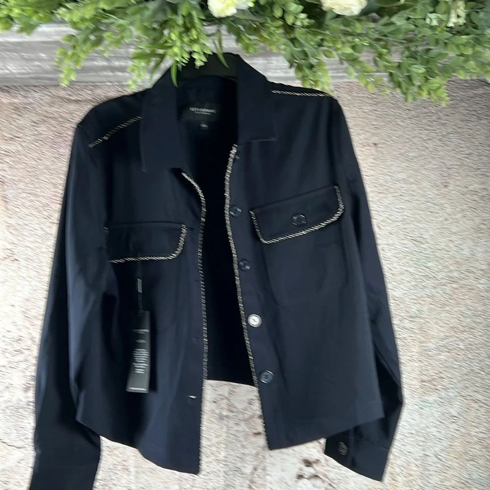 NWT Liverpool Women's Cropped Shacket with Chain Trim navy size Large A 584 - Picture 3 of 6